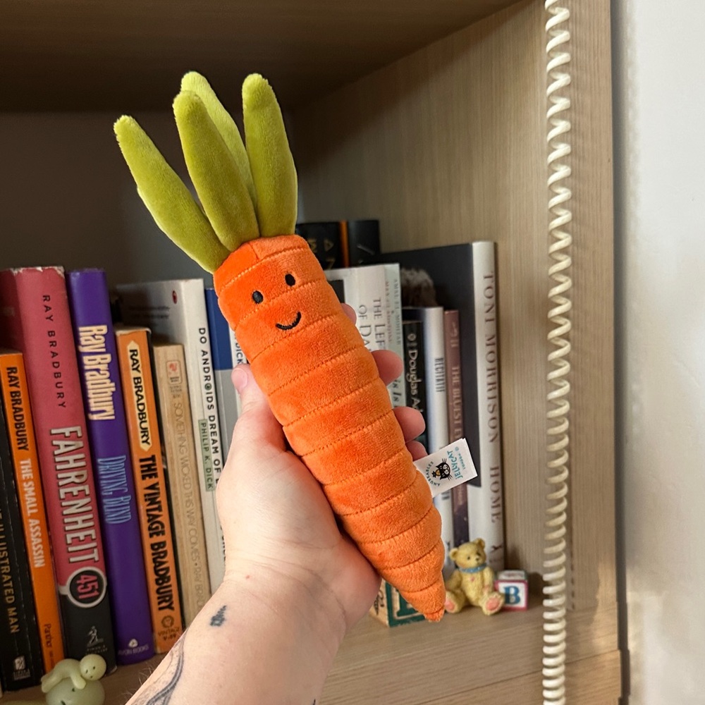 Jellycat Vivacious Carrot